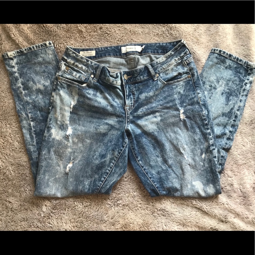 Torrid Boyfriend acid washed jeans